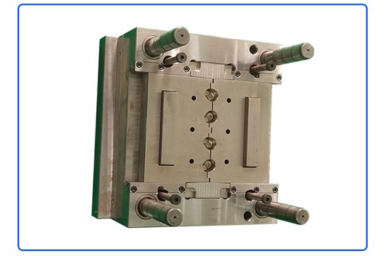 無線藍(lán)牙耳機(jī)模具加工案例CZ818B 深圳 精密注塑模具廠
