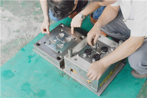 精密塑膠模具 精密塑膠模具